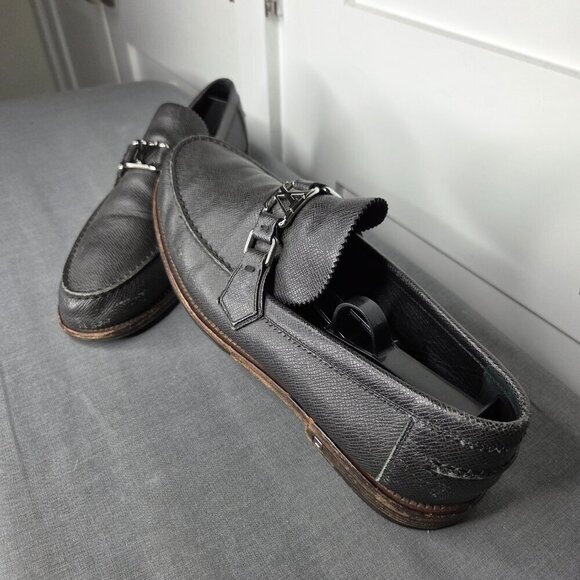 Men\'s Louis Vuitton Gray Grained Leather Logo Loafers - Size 9 M - Includes COA main image 7